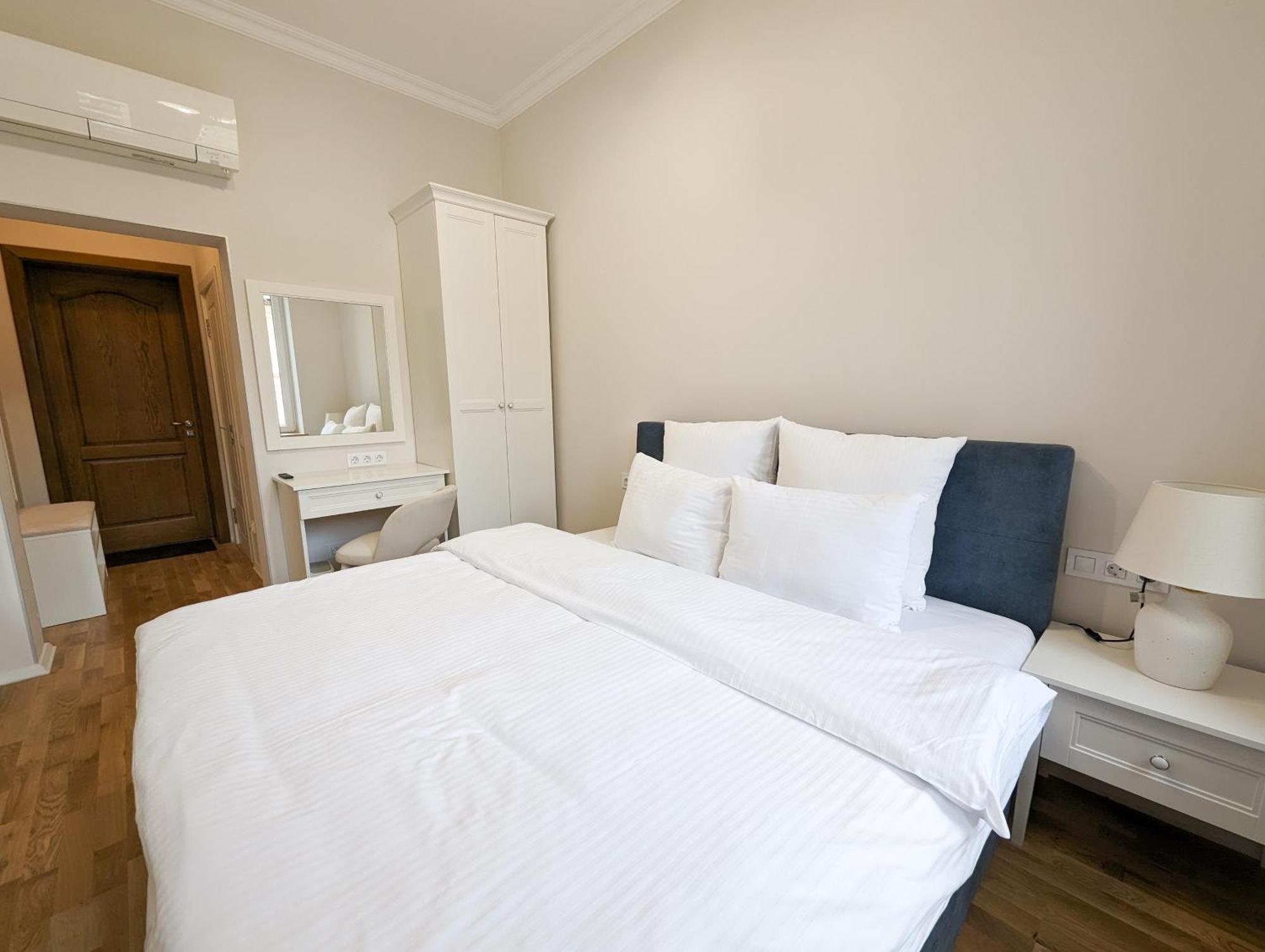 Kyiv Honchara Hotel الغرفة الصورة
